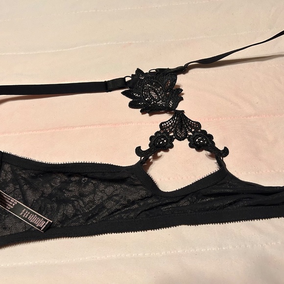 Victoria's Secret Very Sexy Push Up Front Closure 40DD Bra - Picture 4 of 4